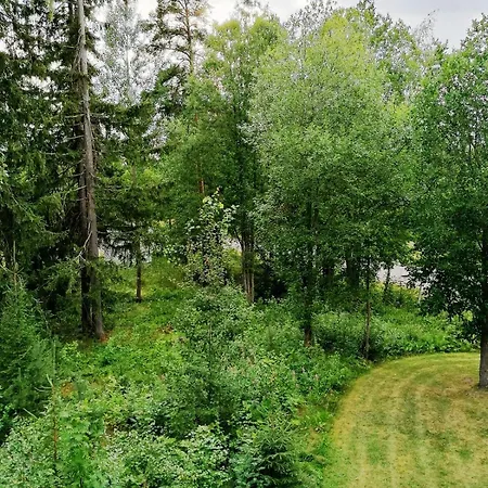 Kodikas Luonnon Aeaerellae, Laehellae Keskustaa Lägenhet *